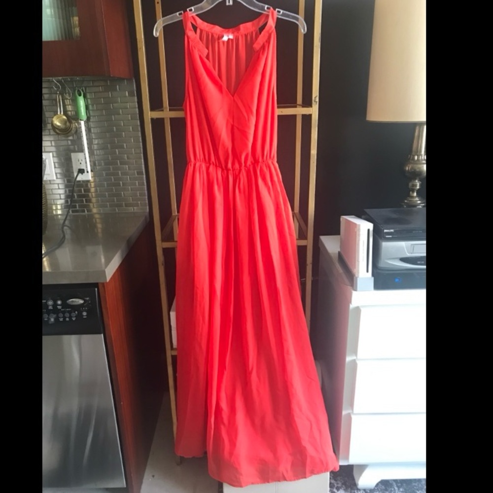 Gorgeous red chiffon crisp glamourous gown- Sz S - Picture 2 of 10